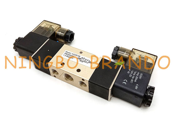 Tipo válvula pneumática de Airtac do solenoide dobro da maneira de 4V210-08 5/2